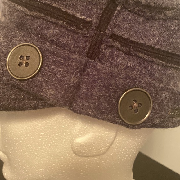 Winter Cap - Picture 3 of 7